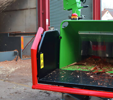 How to Reduce Project Costs with Chipper Hire 1 360x320